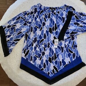 Alfani Women’s Plus Size Abstract Sharkbite Hem Blouse